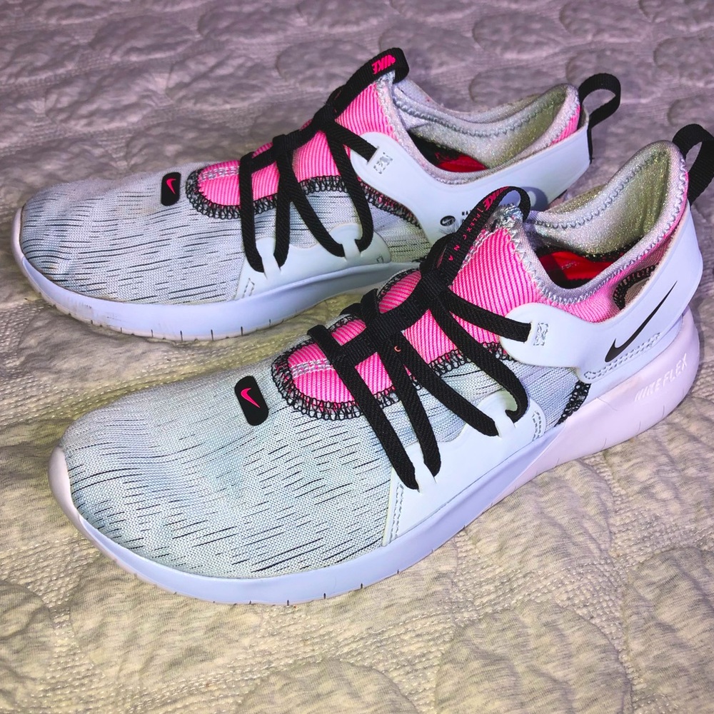 Nike Flex Contact Running Sneaker Natural Motion Offset 6.0 White Black Hot Pink